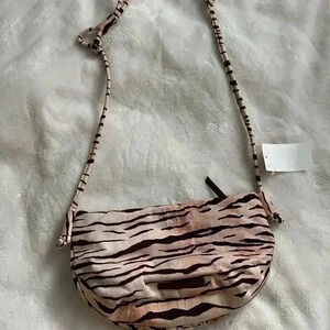 NWT Lucky Brand Meja crossbody bag